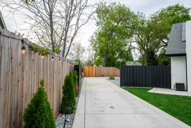 7975 Stone Canyon Cir, Citrus Heights, CA 95610