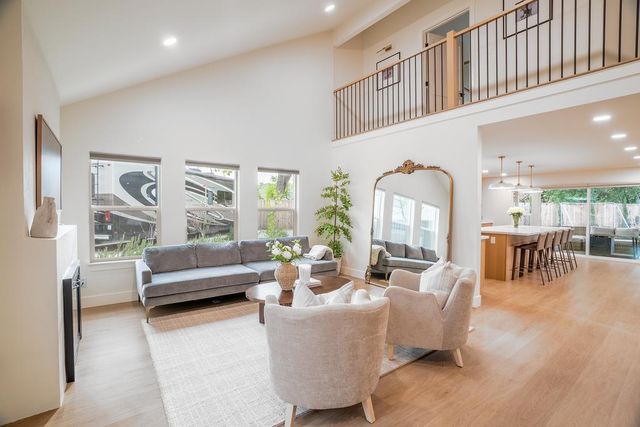 7975 Stone Canyon Cir, Citrus Heights, CA 95610