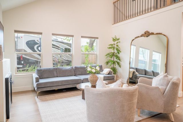 7975 Stone Canyon Cir, Citrus Heights, CA 95610