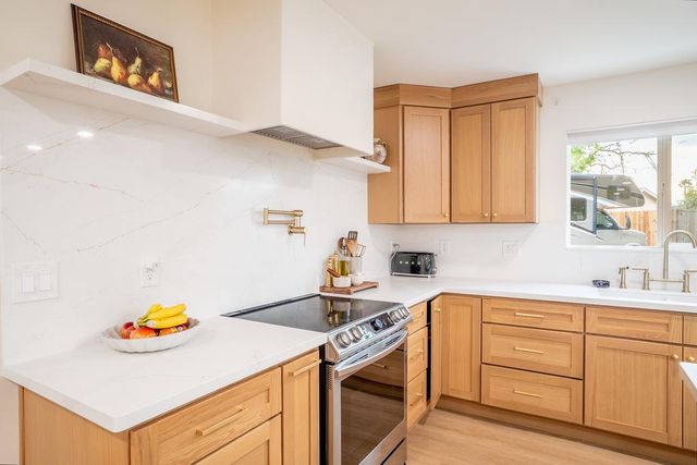 7975 Stone Canyon Cir, Citrus Heights, CA 95610