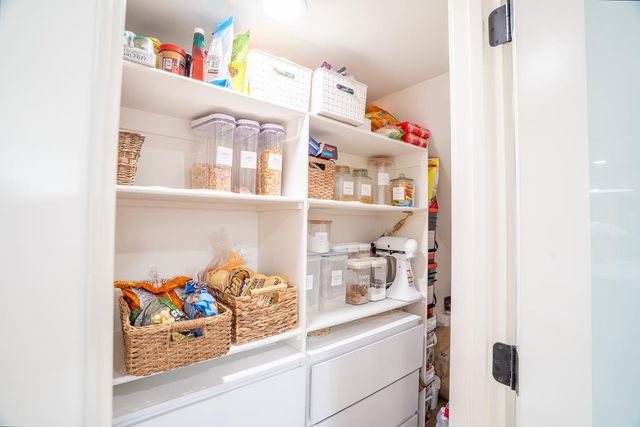 7975 Stone Canyon Cir, Citrus Heights, CA 95610