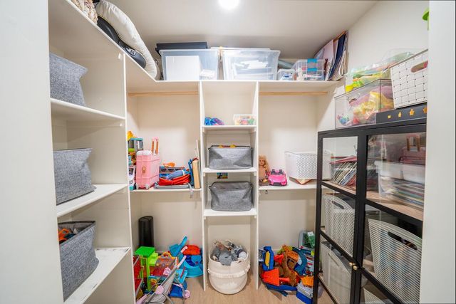 7975 Stone Canyon Cir, Citrus Heights, CA 95610