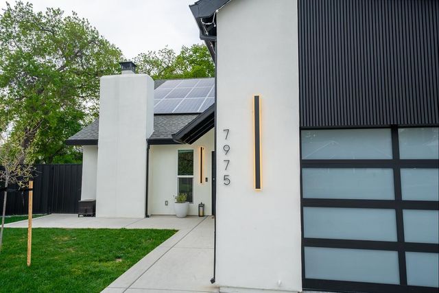 7975 Stone Canyon Cir, Citrus Heights, CA 95610