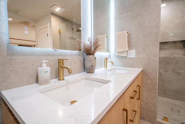 7975 Stone Canyon Cir, Citrus Heights, CA 95610