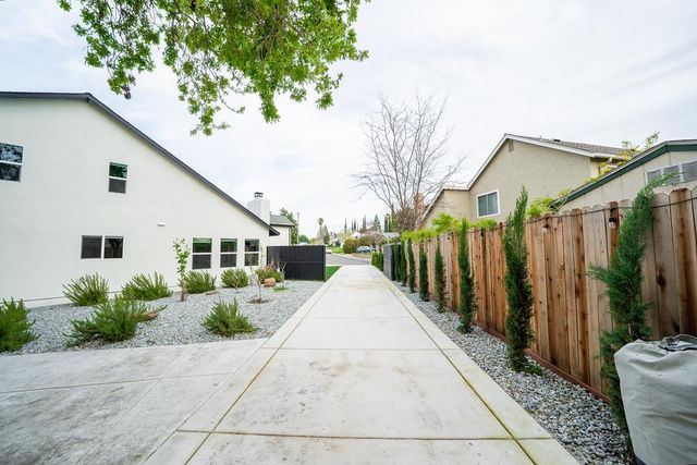 7975 Stone Canyon Cir, Citrus Heights, CA 95610