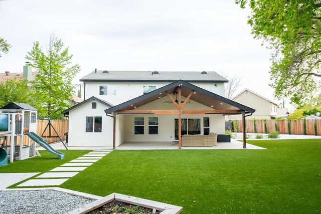 7975 Stone Canyon Cir, Citrus Heights, CA 95610