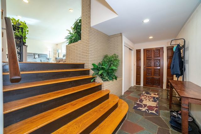 50 Valley Hill Drive, Worcester, MA 01602