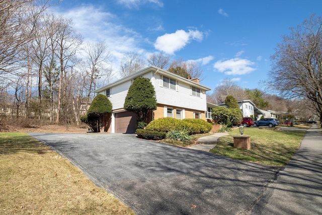 50 Valley Hill Drive, Worcester, MA 01602