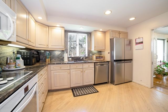 50 Valley Hill Drive, Worcester, MA 01602