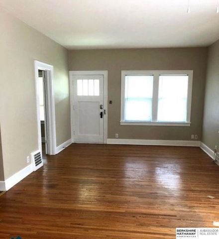 2241 S 48th Street, Lincoln, NE 68506