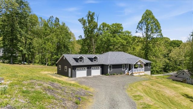 119 Stonegate Drive, Washington, WV 26181