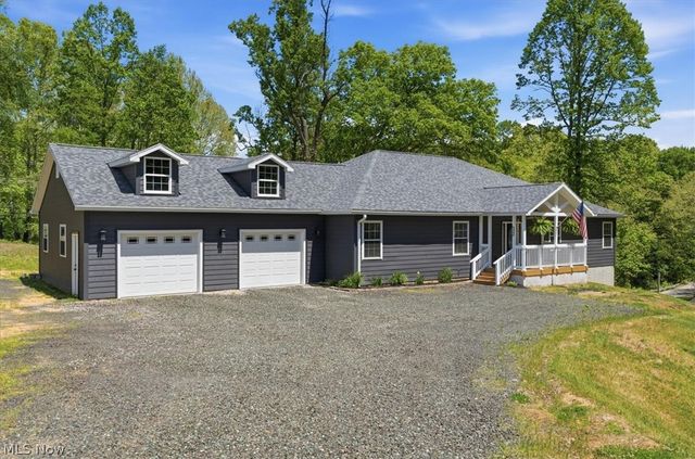 119 Stonegate Drive, Washington, WV 26181