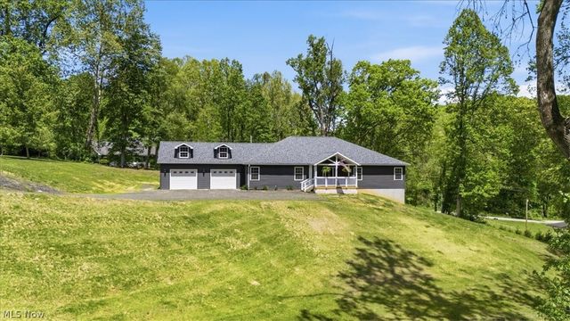 119 Stonegate Drive, Washington, WV 26181