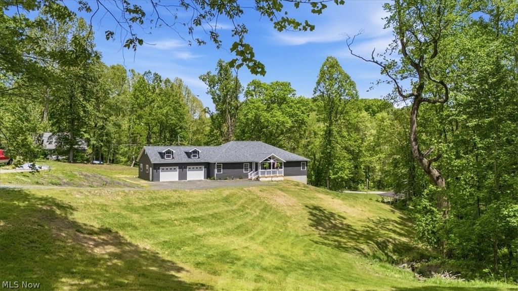 119 Stonegate Drive, Washington, WV 26181