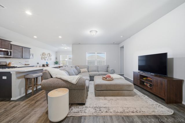 16205 S 86th East Avenue, Bixby, OK 74008