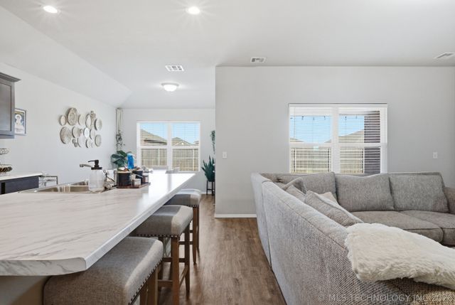 16205 S 86th East Avenue, Bixby, OK 74008