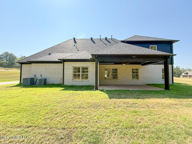 451 Poplar Lane, Holly Springs, MS 38635