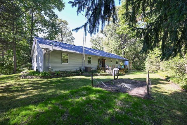 10331 32nd AVENUE, Pleasant Prairie, WI 53158