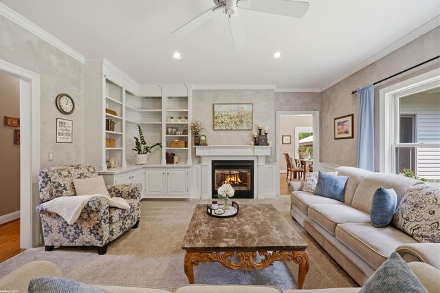 12294 Parkside Circle, Washington Twp, MI 48094