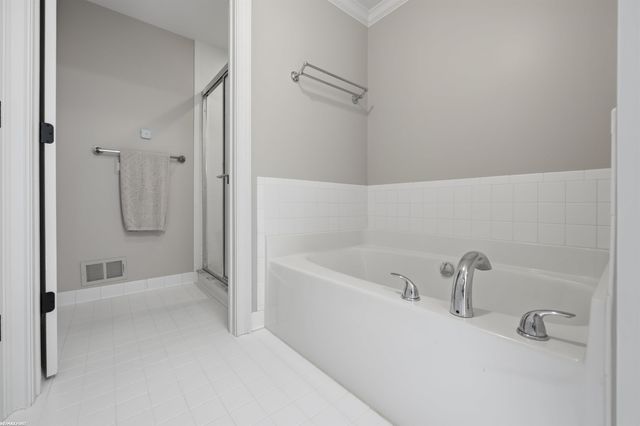12294 Parkside Circle, Washington Twp, MI 48094