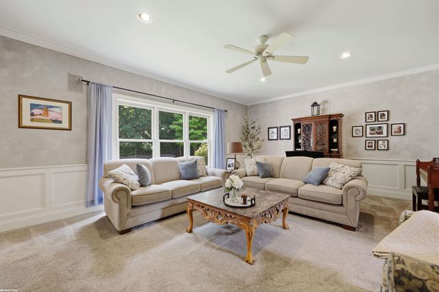 12294 Parkside Circle, Washington Twp, MI 48094