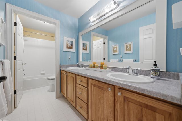 12294 Parkside Circle, Washington Twp, MI 48094