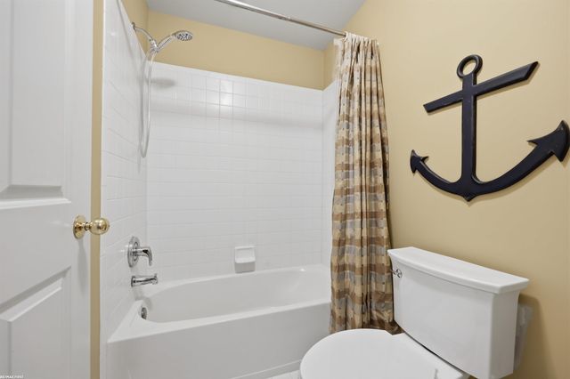 12294 Parkside Circle, Washington Twp, MI 48094