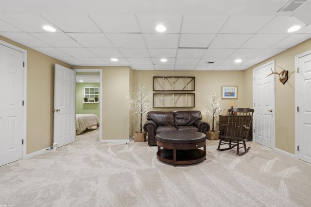 12294 Parkside Circle, Washington Twp, MI 48094