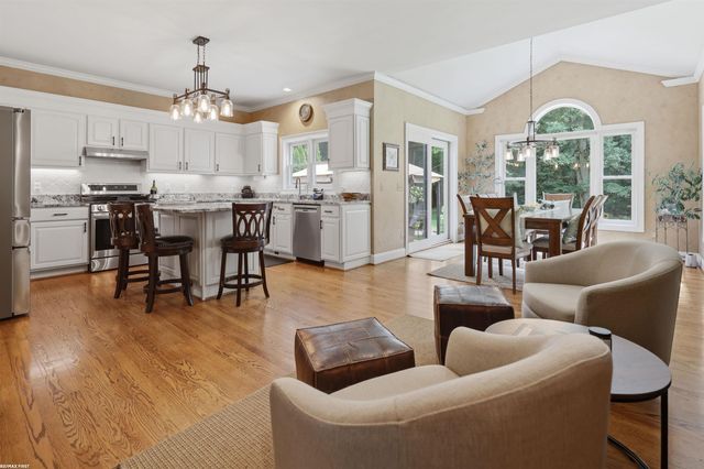 12294 Parkside Circle, Washington Twp, MI 48094