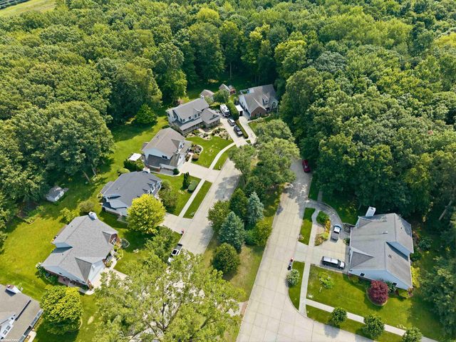 12294 Parkside Circle, Washington Twp, MI 48094