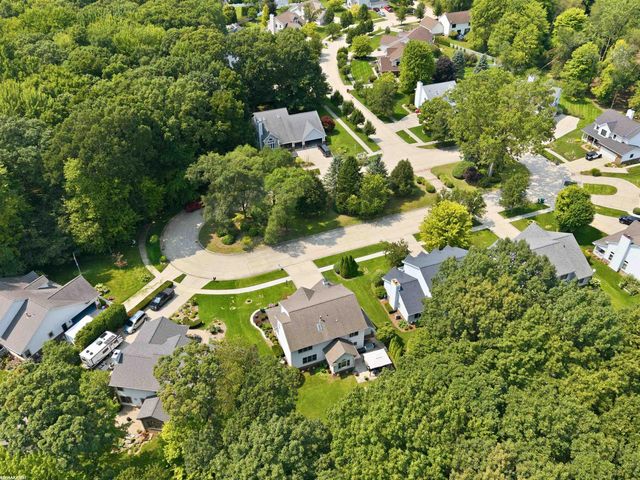 12294 Parkside Circle, Washington Twp, MI 48094