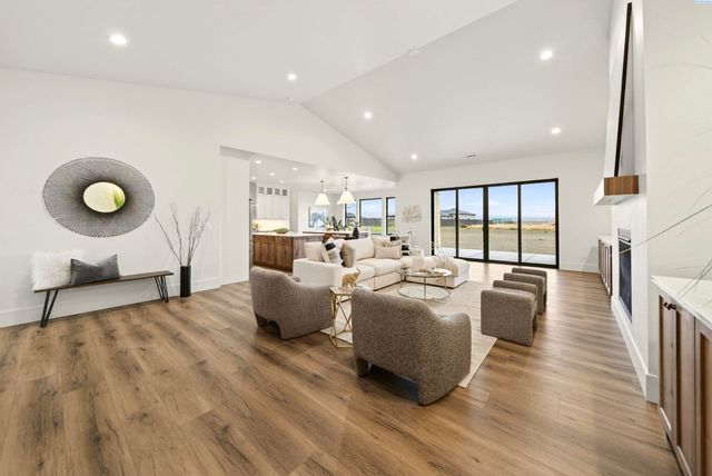 7204 Ambrosia Street, Kennewick, WA 99338