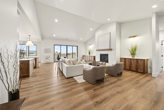 7204 Ambrosia Street, Kennewick, WA 99338