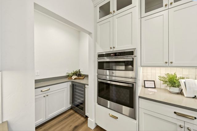 7204 Ambrosia Street, Kennewick, WA 99338