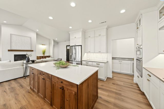 7204 Ambrosia Street, Kennewick, WA 99338