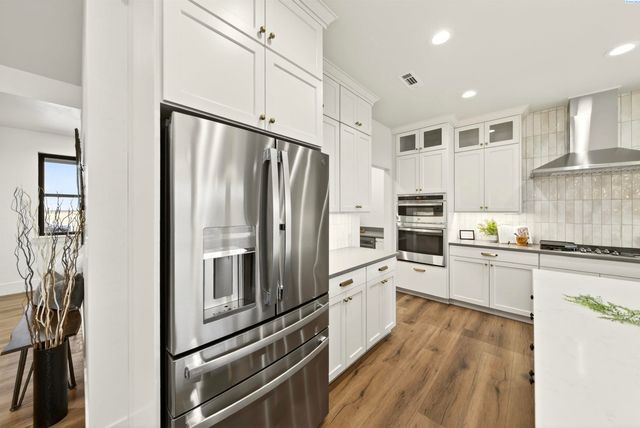 7204 Ambrosia Street, Kennewick, WA 99338