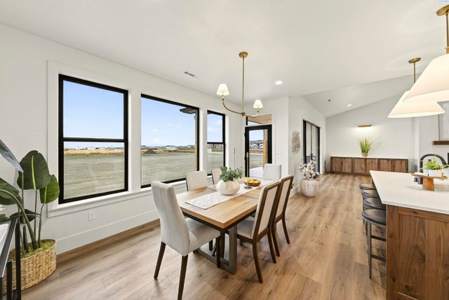 7204 Ambrosia Street, Kennewick, WA 99338