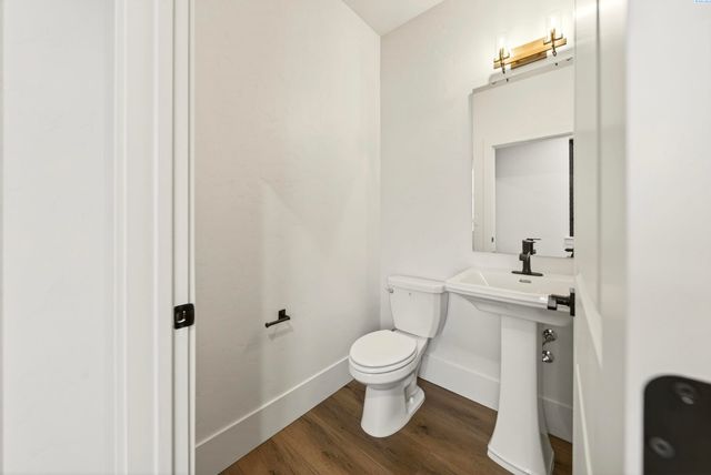 7204 Ambrosia Street, Kennewick, WA 99338