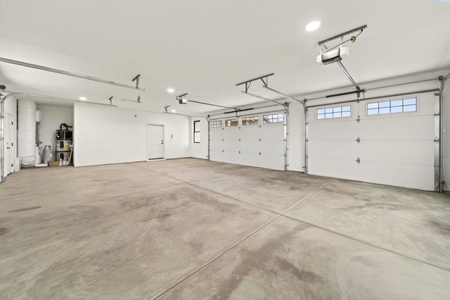 7204 Ambrosia Street, Kennewick, WA 99338