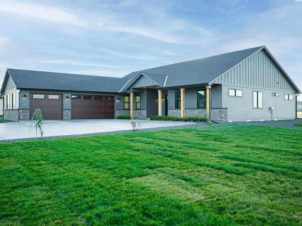 7204 Ambrosia Street, Kennewick, WA 99338