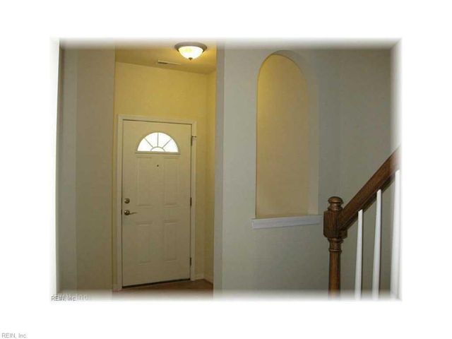 451 Revolution LN, Newport News, VA 23608