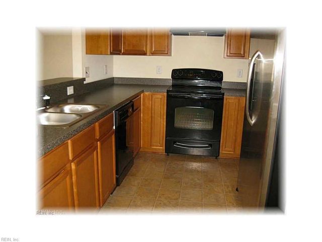 451 Revolution LN, Newport News, VA 23608