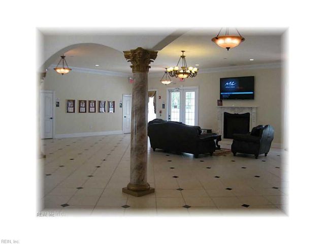 451 Revolution LN, Newport News, VA 23608