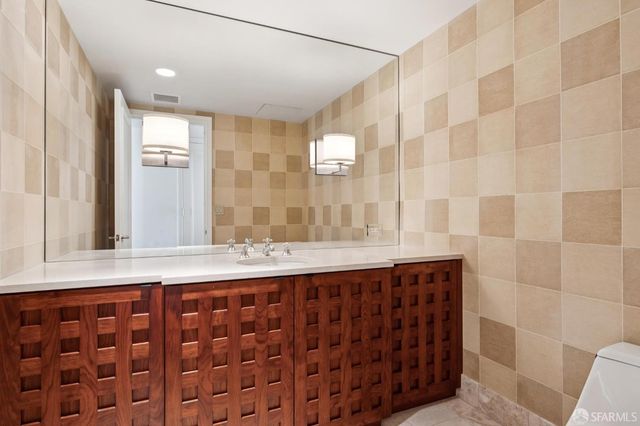 765 Market Street 27D, San Francisco, CA 94103