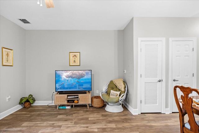 15284 331 Business Highway 12E, Freeport, FL 32439