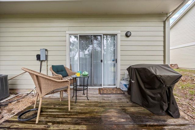 15284 331 Business Highway 12E, Freeport, FL 32439