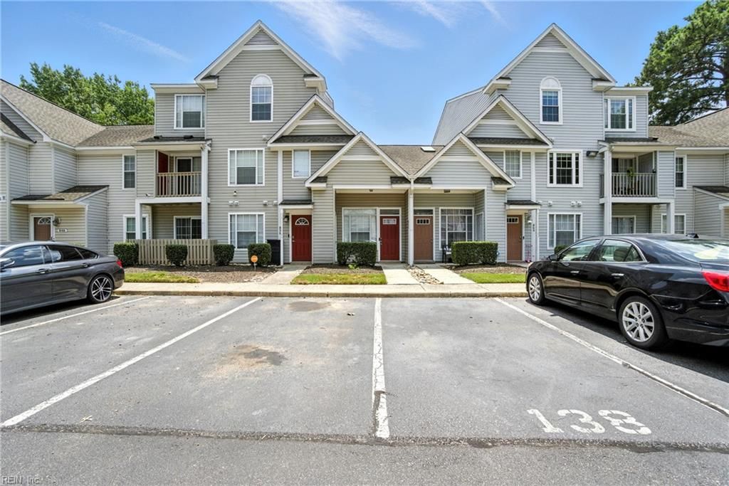 824 Whistling Swan DR, Virginia Beach, VA 23464