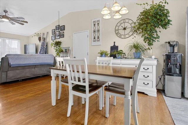 11 Manzano Circle, Salinas, CA 93905