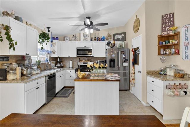 11 Manzano Circle, Salinas, CA 93905