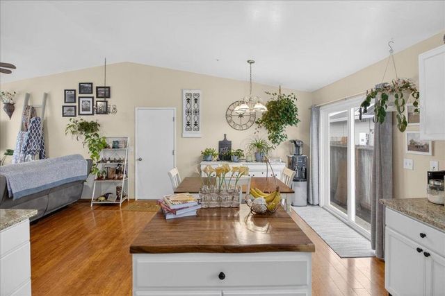 11 Manzano Circle, Salinas, CA 93905